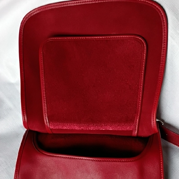 Coach Vintage Red Leather Crossbody Bag - Picture 9 of 12